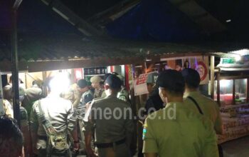 5 Remaja Dan 25 Botol Miras di Amankan Petugas Satpol PP Saat Razia Praja Wibawa