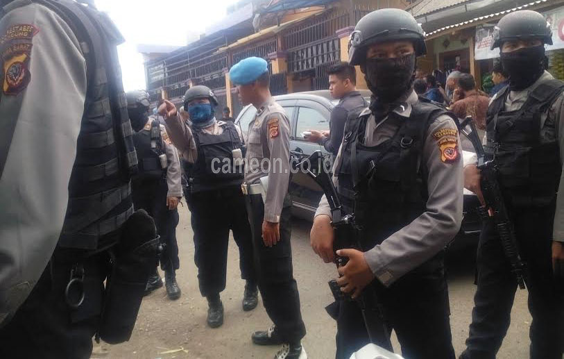 Diduga Memiliki Keterkaitan Teroris, Sebuah Rumah Digeladah di Bandung Barat