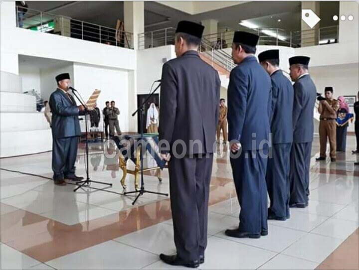 Ditengah Ketidak Berdayaan Otda, Bupati Kukuhkan 4 Pejabat Eselon 2