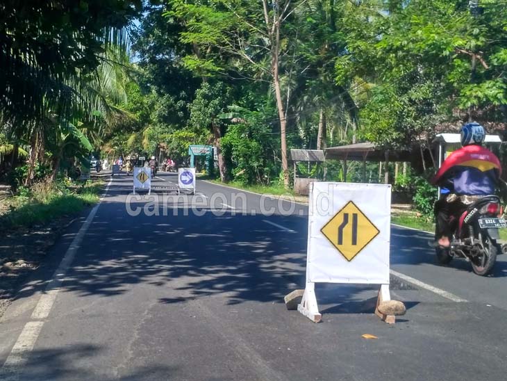 Jelang Musim Mudik Lebaran, Jalan Rusak di Pangandaran Mulai Diperbaiki