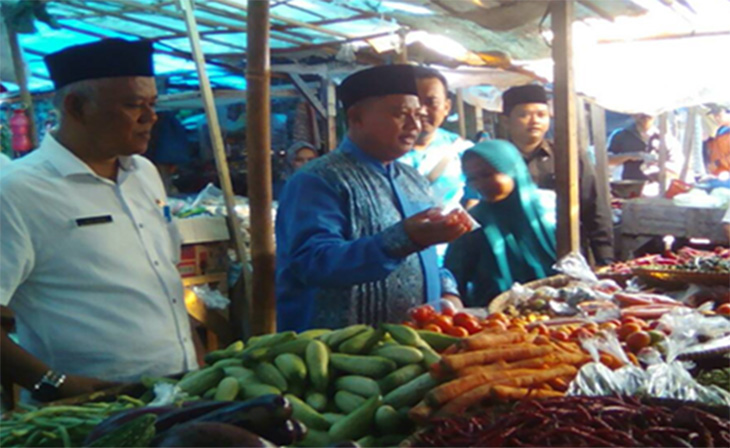 Jelang Ramadan, Bupati Tasik Sidak Pasar Manonjaya