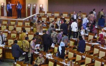 Pemain Sandiwara dalam Hak Angket KPK