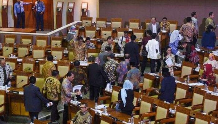Pemain Sandiwara dalam Hak Angket KPK