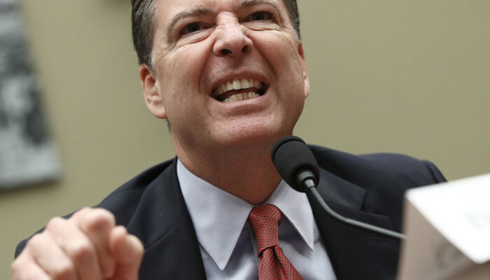 Rahasia Negara Amerika dalam Memo James Comey
