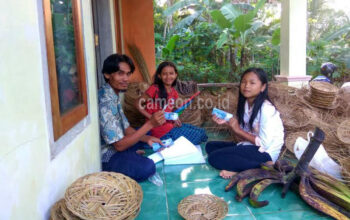 Berbahan Baku Lidi, Warga Purwadadi Ini Menginspirasi