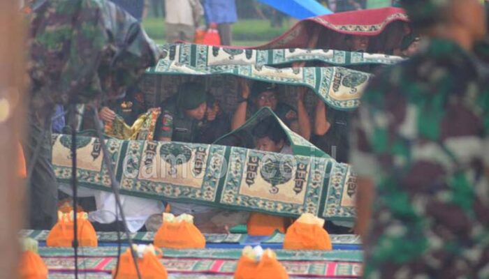 Hujan Berkah, Warnai Kunjugan Safari Ramadan Jendral Gatot di Tasikmalaya