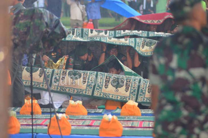Hujan Berkah, Warnai Kunjugan Safari Ramadan Jendral Gatot di Tasikmalaya