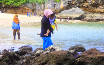 Libur Lebaran, Sebanyak 80 Anak Terpisah Dengan Orang Tuanya di Pantai