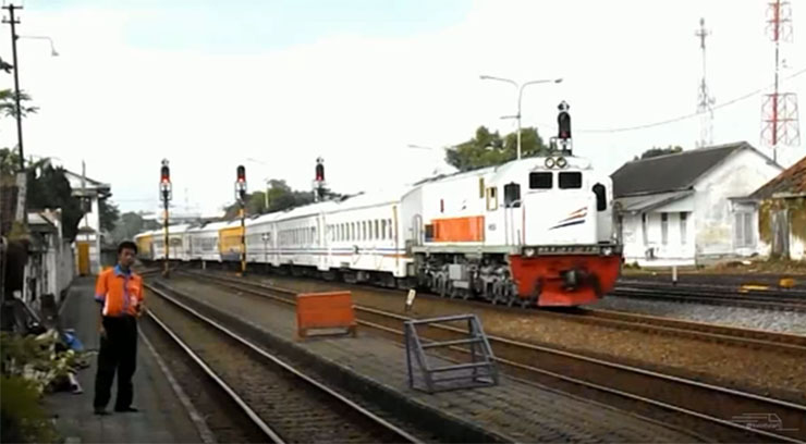 Mudahkan Calon Penumpang, PT. KAI Sebar Puluhan Outlet Tiket Online