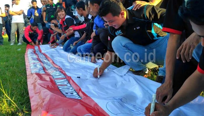 Tanda Tangan Pernyataan Sikap Penolakan Radikalisme Warnai Kegiatan IMKP di Padaherang
