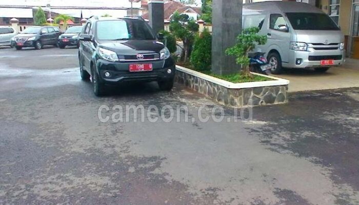 Wacana Pemasangan Logo Pemda di Mobil Dinas Menuai Pro-Kontra