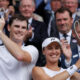 Berpasangan dengan Hingis, Murray Raih Gelar Campuran Wimbledon