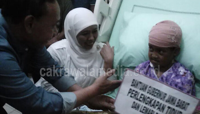 Khofifah Sebut Kondisi Intan Semakin Membaik