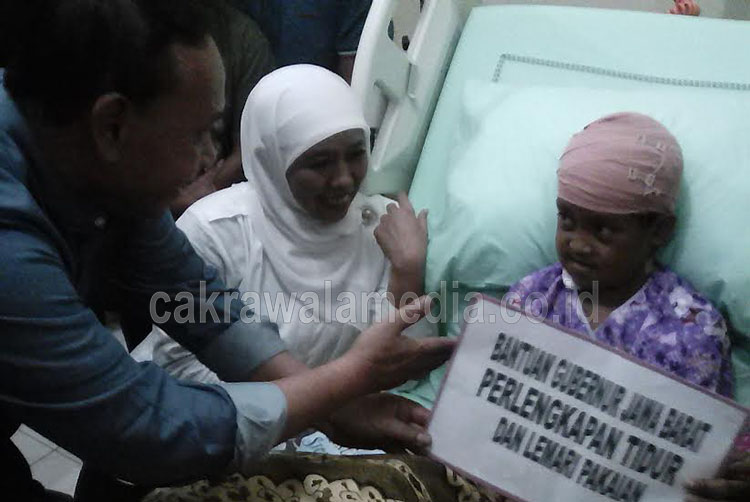 Khofifah Sebut Kondisi Intan Semakin Membaik