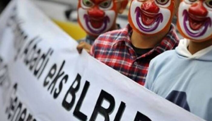 Merasa Dikibuli Oleh Pemdes Mekarwangi, Warga Lapor Ke Inspektorat