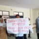 Dilecehkan Sekda, Puluhan Warga Ancol Sambangi Kantor Pemkab