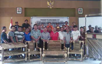 Manfaatkan Bahan Baku Tradisional, Gema Madani Bungursari Produksi Anyaman Bambu