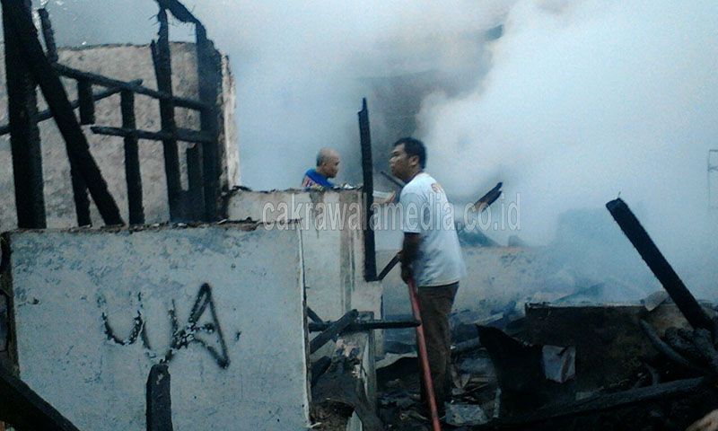 Si Jago Merah Ngamuk, Rumah Milik Warga Kebon Kembang Ludes Terbakar