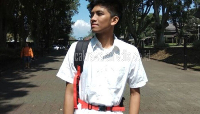 Empat Orang Mahasiswa ITB Ciptakan Tas Bagi Pengidap Skoliosis