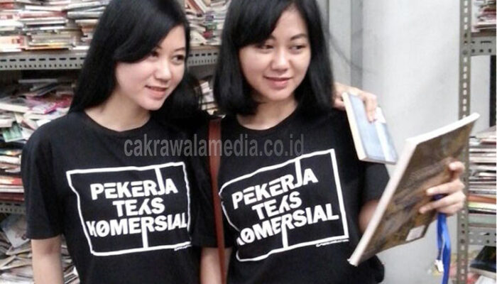 Eva-Evi Penulis Kembar Pertama di Indonesia