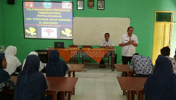 Murid SMP YI Diberikan Pemahaman Tentang Bahaya Narkoba