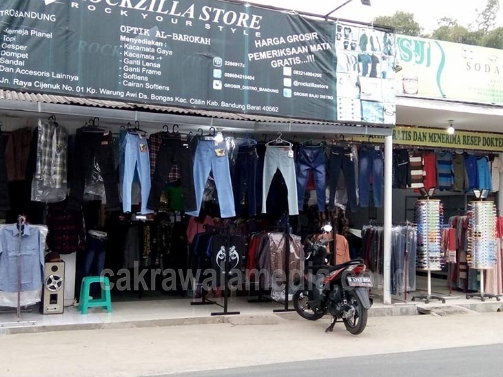 Memulai Usaha Dengan Patung dan Kamera Ponsel