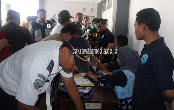 Pegawai di Dinas Perhubungan Kota Tasik Dites Urine