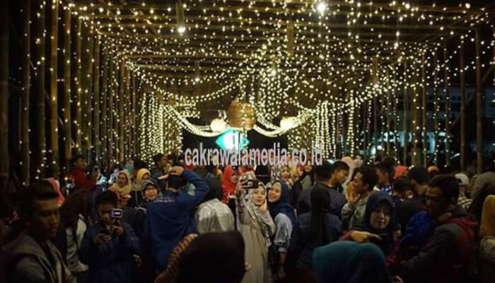 Warga Kota Tasik Menyemut di Lorong Cika-cika Bale Kota