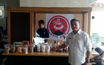Berdayakan Kopi Lokal, Seorang ASN Nekat Buka Kedai Kopi di Kantornya