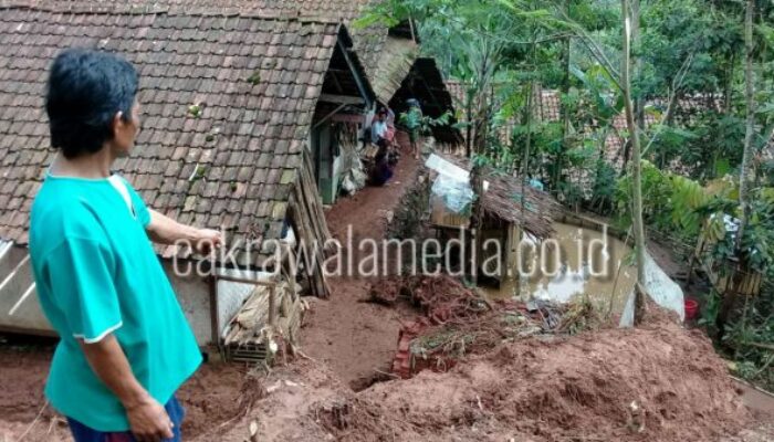 Pasca Longsor, Kampung Cikawung Berubah Jadi Kampung Mati