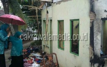 Sigap !! Istri Bupati Kunjungi dan Beri Bantuan Kepada Korban Kebakaran di Cisayong