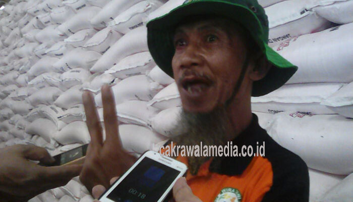 Para Petani Tagih Janji Menteri Pertanian Soal Bantuan Traktor