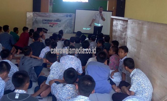 100 Pelajar SMP-IT Ibadurrohman Diberi Pemahaman Bahaya Narkoba