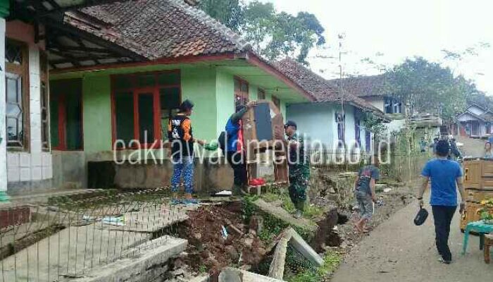Gawat !! Semua Warganya di Evakuasi, Kampung Cironge Berubah Menjadi Kampung Mati