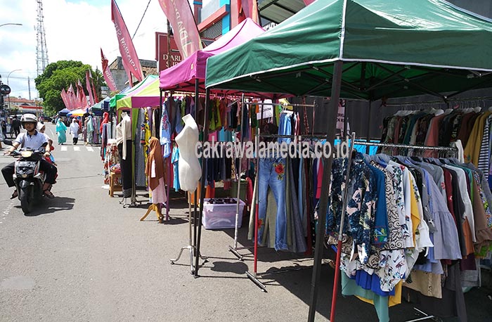 100 Pedagang CFD Memilih Pindah ke Jalan Tarumanegara