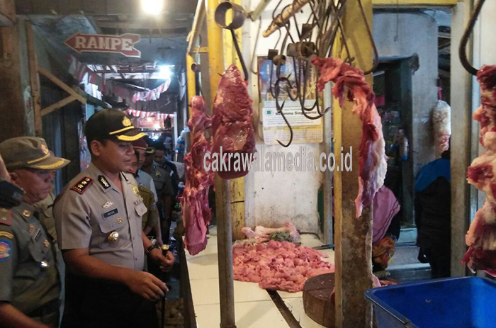 Jelang Natal dan Tahun Baru, Polisi Sidak Pasar Singaparna