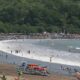 Libur Panjang, Ribuan Wisatawan Padati Pantai Pangandaran