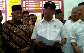 Mendikbud Tinjau Sekolah Rusak Akibat Gempa di Pangandaran