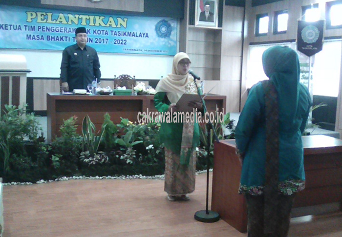 Neti Ajak Orangtua Soal Pengasukan Anak