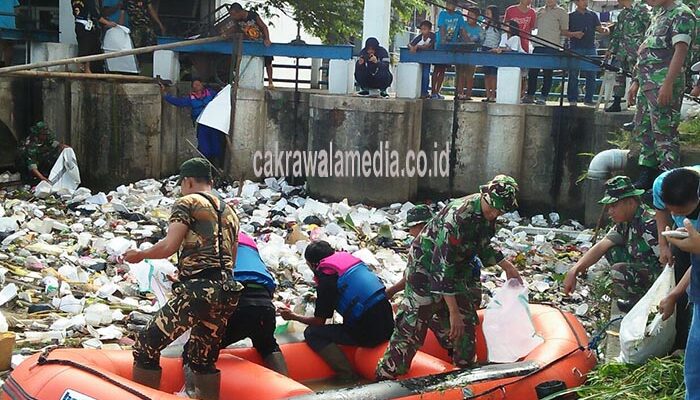 Peringati Hari Juang Kartika, Kodim 0612 Tasikmalaya Gelar Gotong Royong