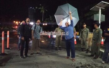 Pintu Tol Gate Porak-poranda, Petugas Tutup Jalur Pantai
