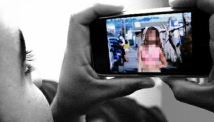 Rekaman Video Call Tanpa Busana Kepsek di Pangandaran Beredar Luas