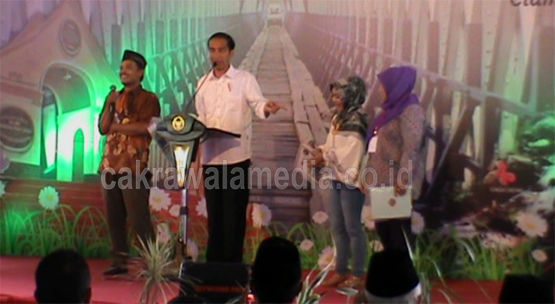 Ketika Jokowi Bingung Dengan Nama Ikan Lokal