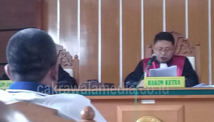 Dengan Terbata, Hakim Guse Minta Putusannya Dihormati