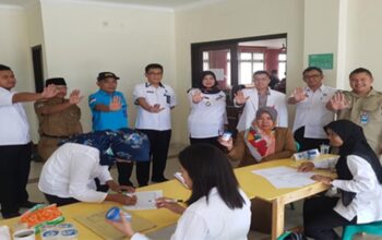 Karyawan RSUD Cikalong Wetan di Tes Urine