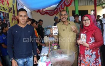 Mengintip Senyum Abubakar di Mekarwangi
