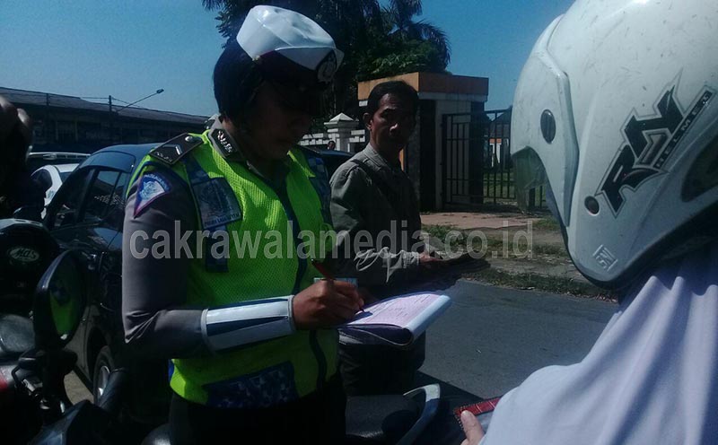 Betulkah Polisi Terapkan Surat Teguran Dibanding Tindakan Tilang dalam Operasi Keselamatan Lodaya 2018 ?