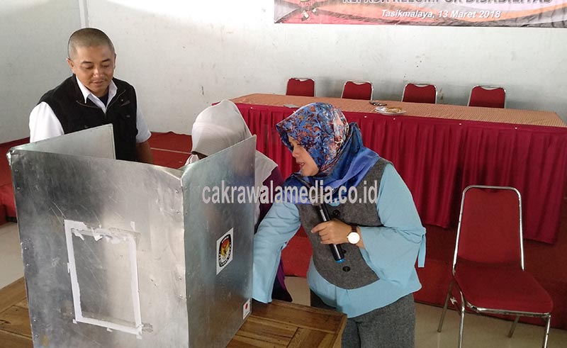 KPU Kota Tasik Gelar Sosialisai Pilgub Bagi Kaum Disabilitas