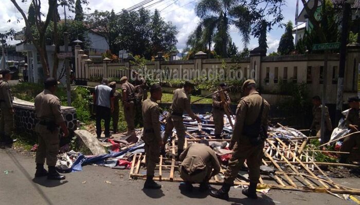 Lakukan 2 Pelanggaran, Satu Kios Ditertibkan
