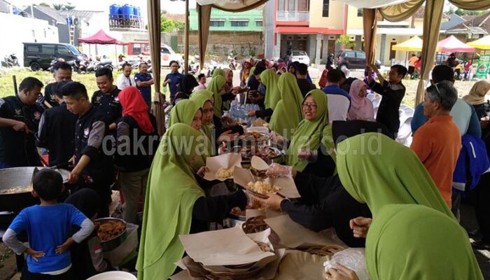 PT Pulau Mas Gelar Bakti Sosial untuk Anak Yatim dan Kaum Duafa